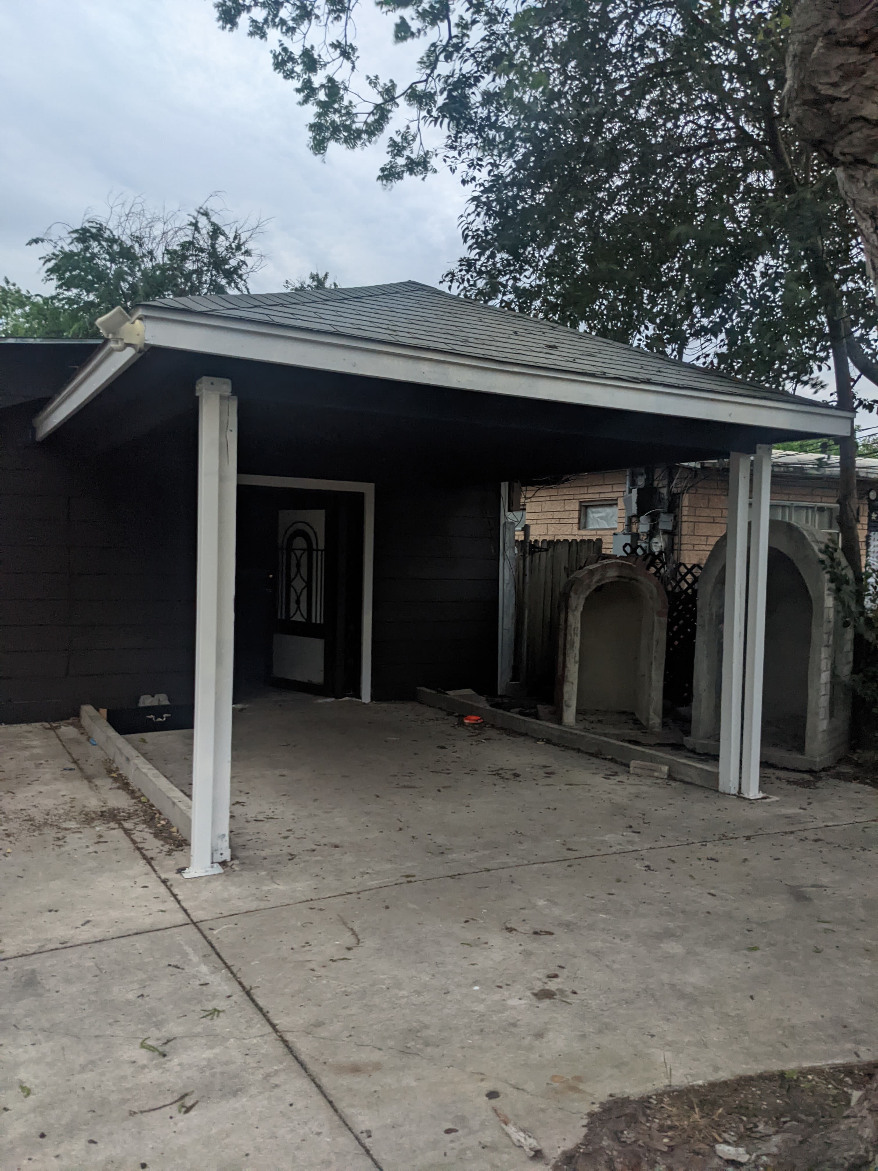 House for Sale | 3 Bed / 2 Bath | 1,422 Sq Ft |