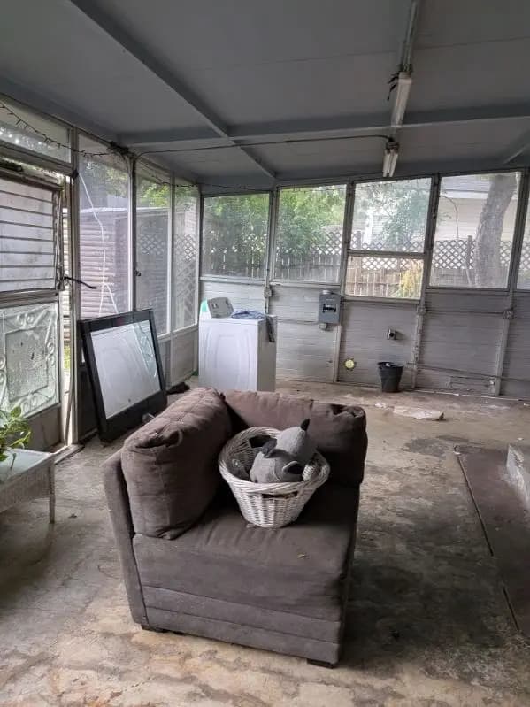 House for Rent | 2 Bed / 2 Bath | 924 Sq Ft